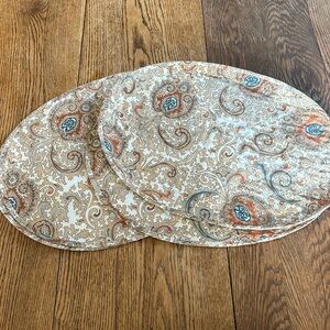 Set of 4 Quilted Oval Placemats